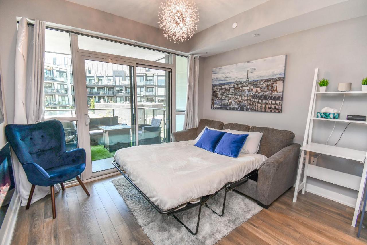 Pet Friendly Condos At Friday Harbour Innisfil Zewnętrze zdjęcie