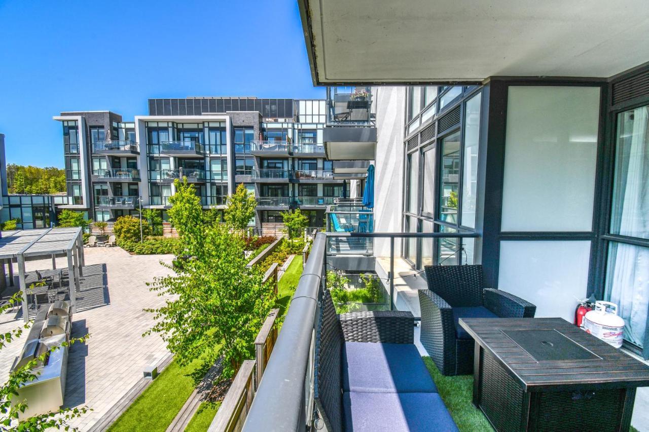 Pet Friendly Condos At Friday Harbour Innisfil Zewnętrze zdjęcie
