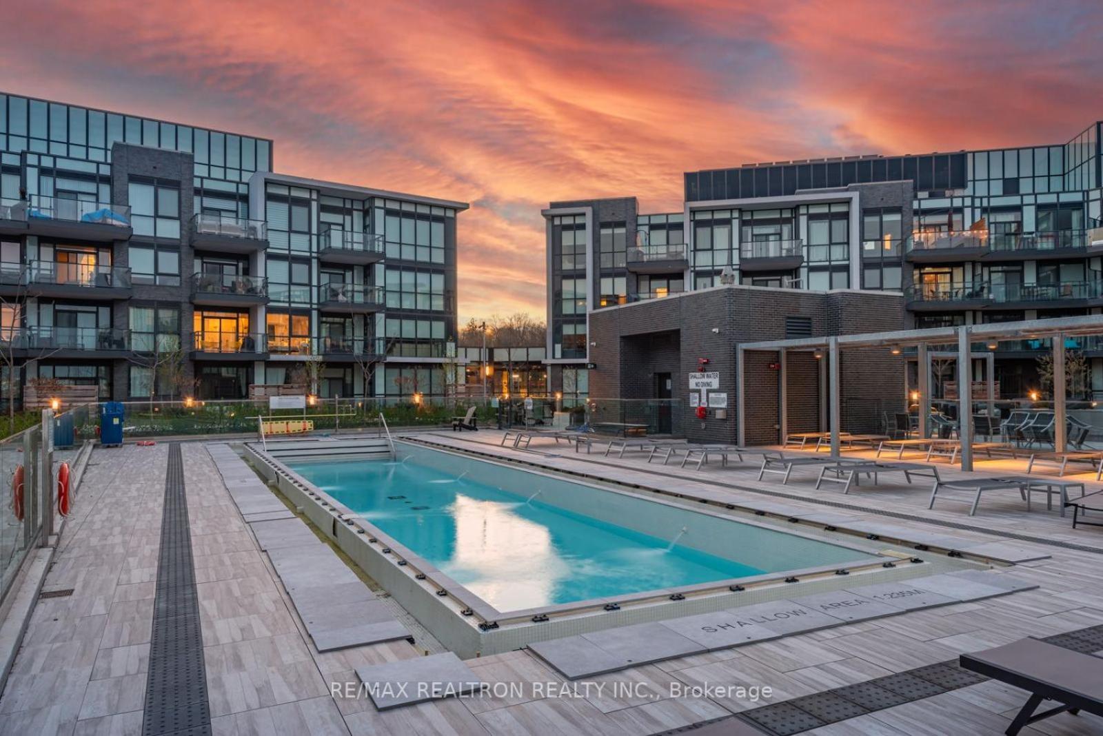 Pet Friendly Condos At Friday Harbour Innisfil Zewnętrze zdjęcie
